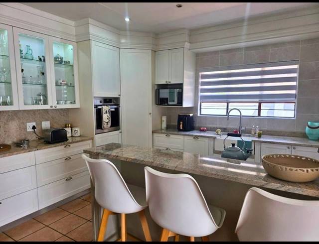 3 BEDROOM HOUSE FOR SALE IN GLEN ERASMIA